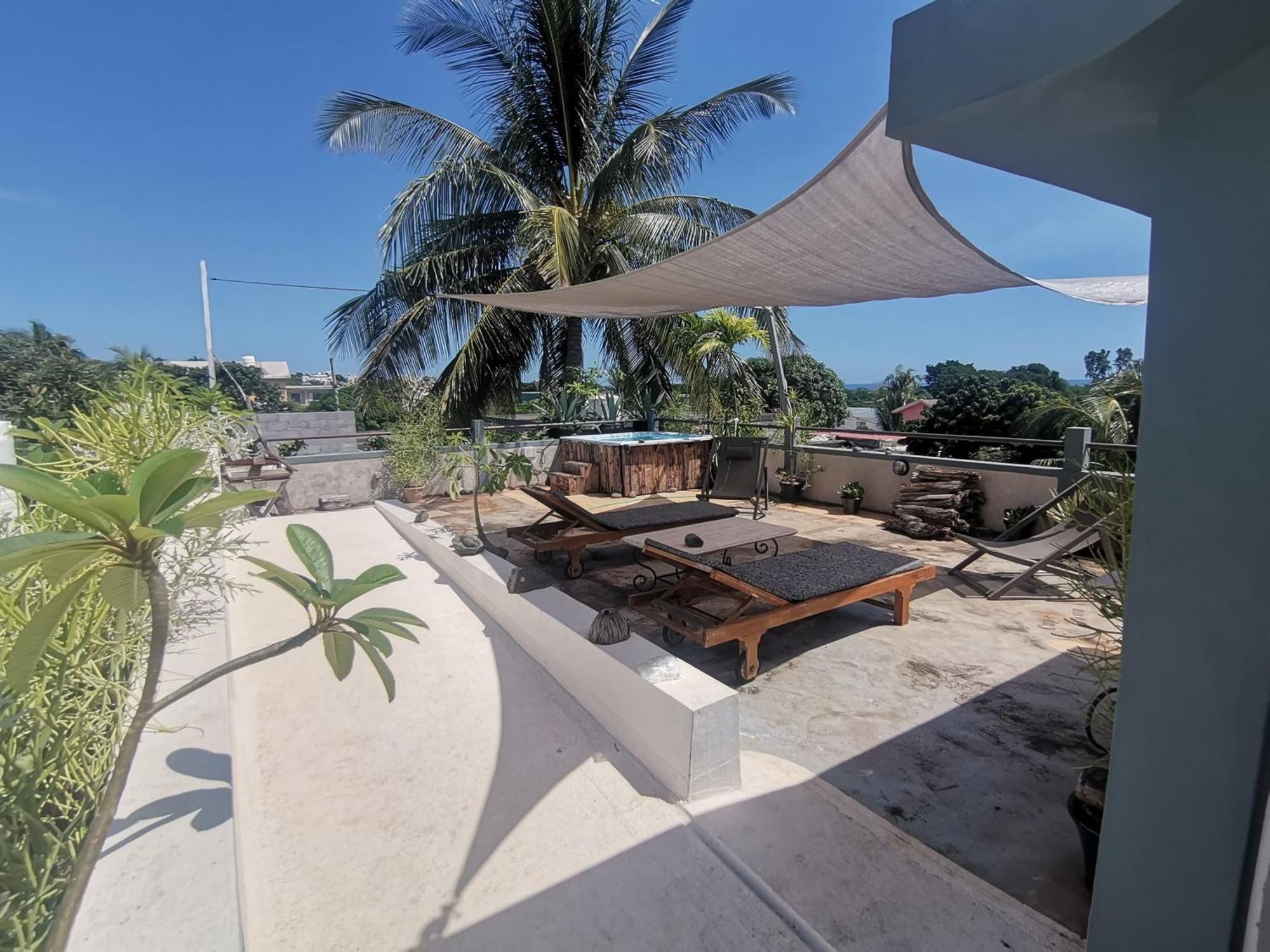 Modern Apartment/3Bedrooms/2Bathrooms/Rooftop/Jacuzzi Pointe aux Sable Exterior photo