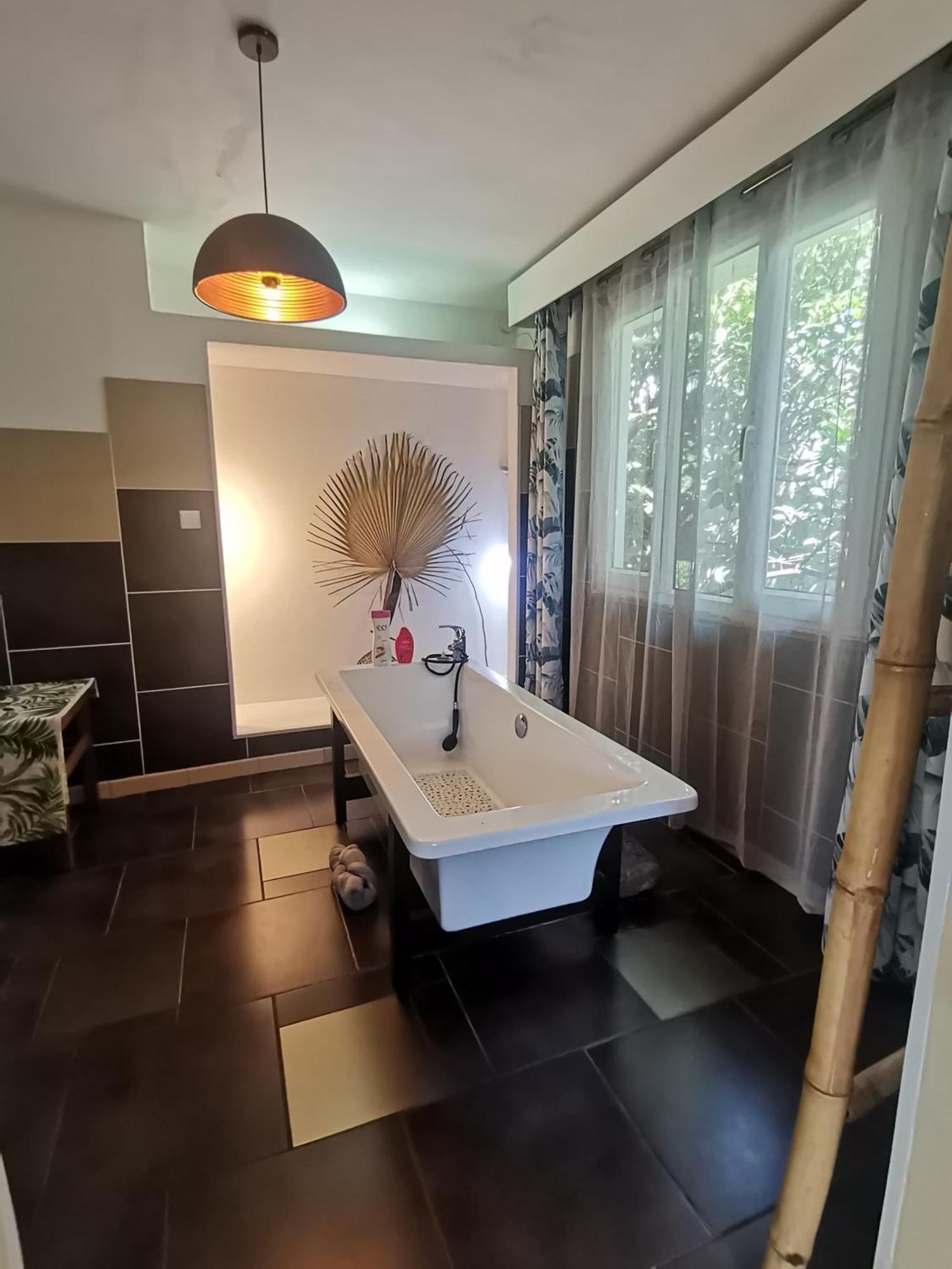 Modern Apartment/3Bedrooms/2Bathrooms/Rooftop/Jacuzzi Pointe aux Sable Exterior photo